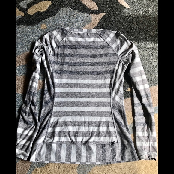 Lululemon Run Reflect Pullover - Picture 2 of 4